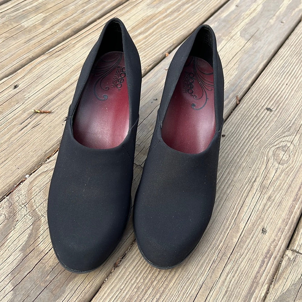 Abeo Biosystem Heels